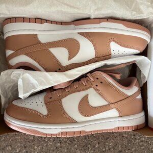 NEW Womens Nike Low Dunk Rose Size 6